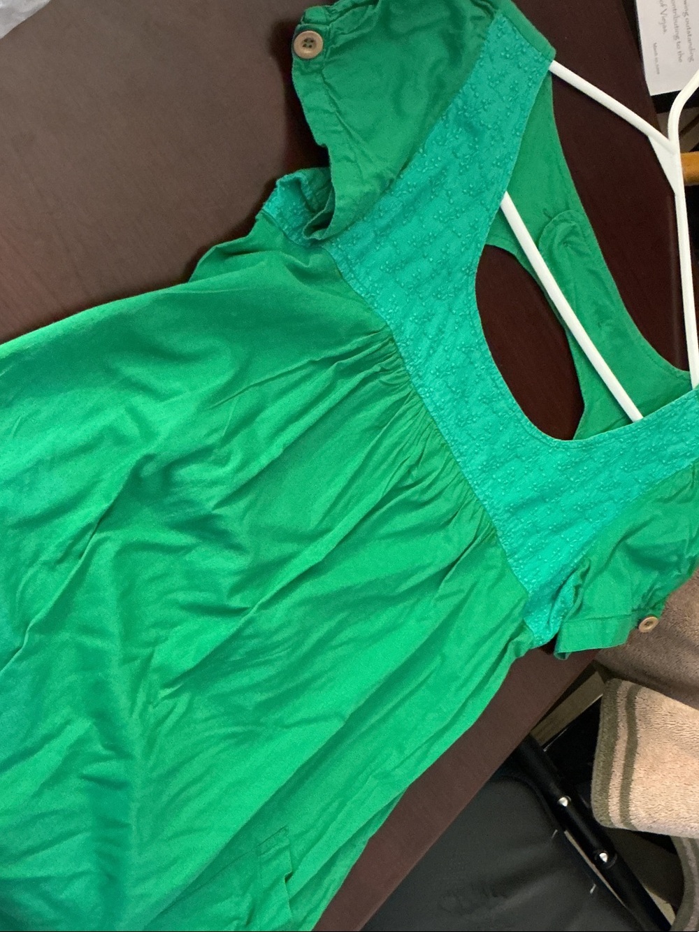 Tramp Emerald Green Scoop-Back Knit Tunic